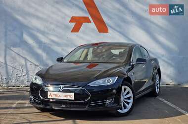 Лифтбек Tesla Model S 2014 в 