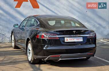Лифтбек Tesla Model S 2014 в 