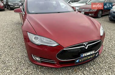 Лифтбек Tesla Model S 2016 в 