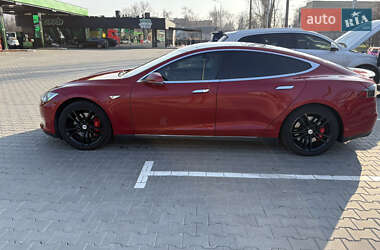 Лифтбек Tesla Model S 2014 в 