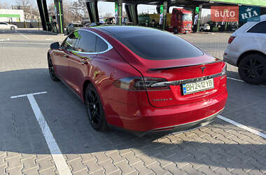 Лифтбек Tesla Model S 2014 в 