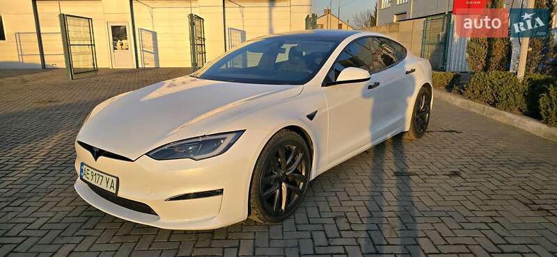 Ліфтбек Tesla Model S 2024 в Дніпрі