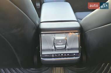 Лифтбек Tesla Model S 2024 в 