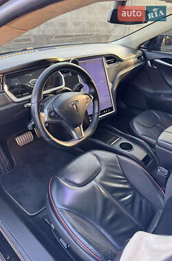 Ліфтбек Tesla Model S 2013 в Львові