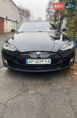 Лифтбек Tesla Model S 2016 в Днепре