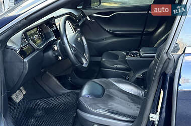Ліфтбек Tesla Model S 2014 в 