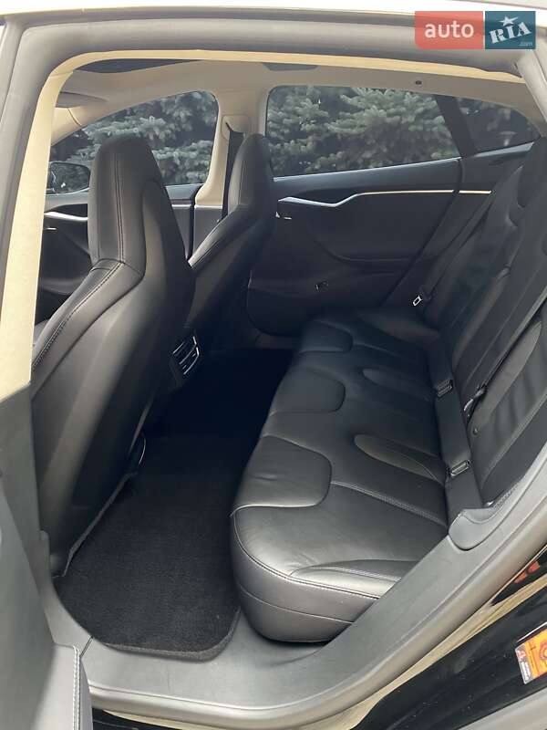 Лифтбек Tesla Model S 2014 в Харькове