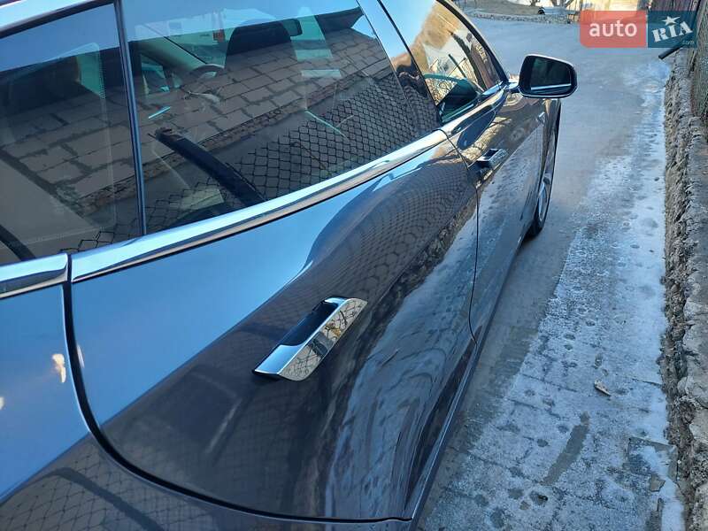 Лифтбек Tesla Model S 2014 в Тернополе фото 36 Лифтбек Tesla Model S 2014 в Тернополе
