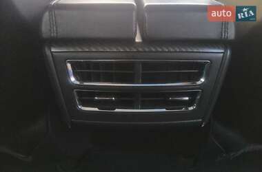 Ліфтбек Tesla Model S 2013 в 
