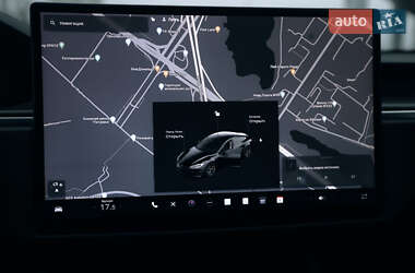 Лифтбек Tesla Model S 2021 в 