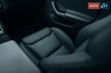 Лифтбек Tesla Model S 2021 в 