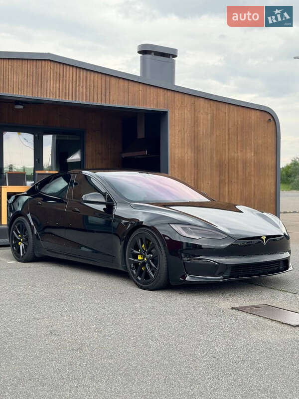 Лифтбек Tesla Model S 2021 в Киеве