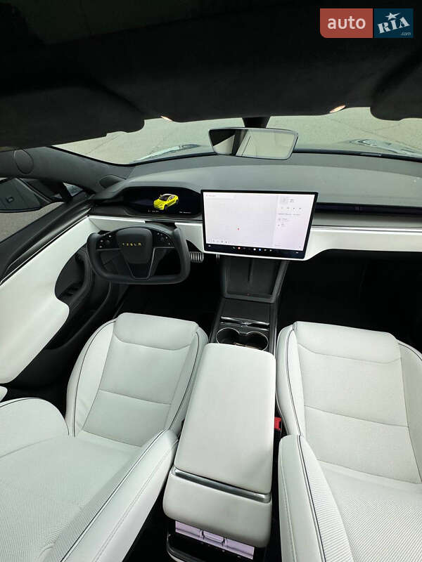 Лифтбек Tesla Model S 2021 в Киеве