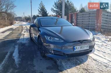 Ліфтбек Tesla Model S 2015 в Києві