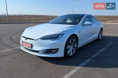 Лифтбек Tesla Model S 2020 в Ровно