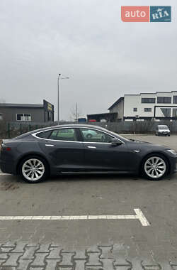 Лифтбек Tesla Model S 2016 в 
