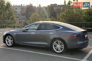 Ліфтбек Tesla Model S 2014 в Києві