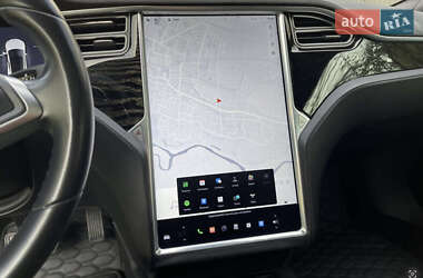 Лифтбек Tesla Model S 2016 в 