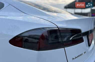 Ліфтбек Tesla Model S 2013 в Луцьку