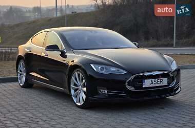 Лифтбек Tesla Model S 2014 в Тернополе