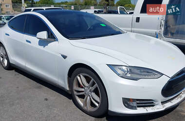 Лифтбек Tesla Model S 2014 в Львове