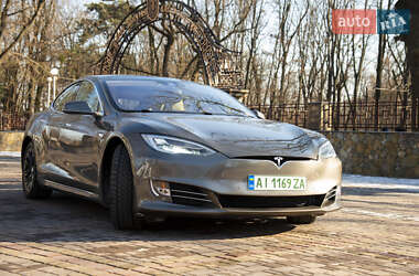 Ліфтбек Tesla Model S 2016 в 