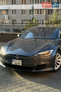 Ліфтбек Tesla Model S 2017 в 