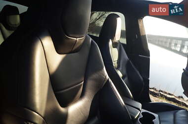 Ліфтбек Tesla Model S 2014 в 