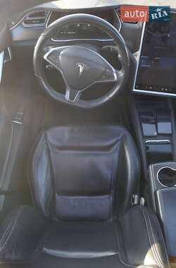 Ліфтбек Tesla Model S 2014 в 