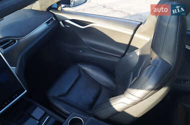 Ліфтбек Tesla Model S 2014 в 