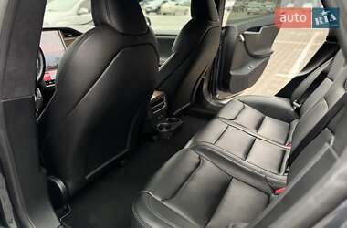 Лифтбек Tesla Model S 2020 в 