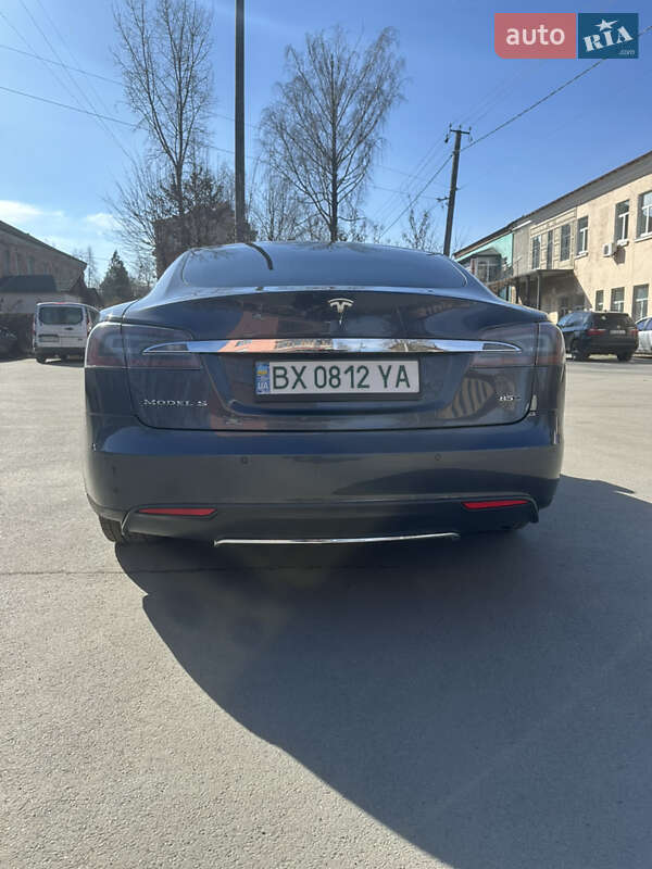 Ліфтбек Tesla Model S 2015 в Хмельницькому фото 7 Ліфтбек Tesla Model S 2015 в Хмельницькому