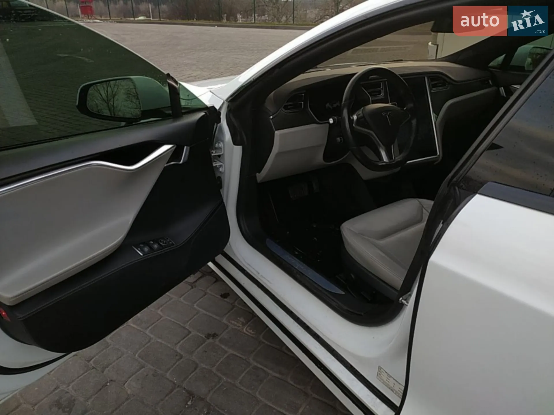 2016 Tesla Model S - мініатюра 15