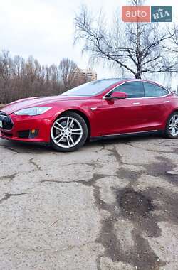 Ліфтбек Tesla Model S 2016 в 