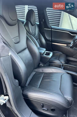 Лифтбек Tesla Model S 2017 в 