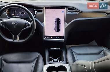 Лифтбек Tesla Model S 2016 в Коломые