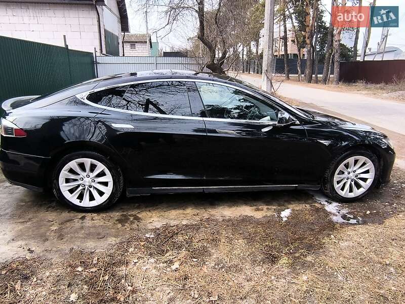 Лифтбек Tesla Model S 2013 в Киеве фото 11 Лифтбек Tesla Model S 2013 в Киеве