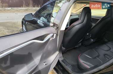 Лифтбек Tesla Model S 2013 в 