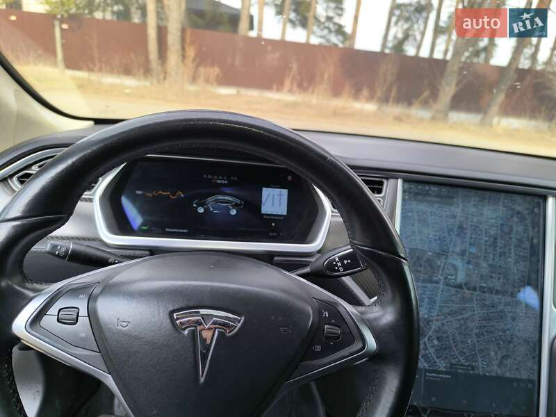 Лифтбек Tesla Model S 2013 в Киеве фото 22 Лифтбек Tesla Model S 2013 в Киеве