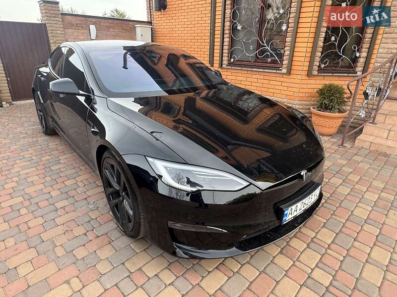Лифтбек Tesla Model S 2021 в Киеве