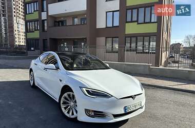 Ліфтбек Tesla Model S 2016 в Тернополі