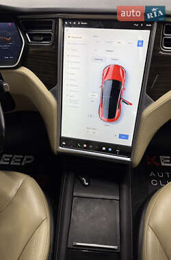 Лифтбек Tesla Model S 2014 в 