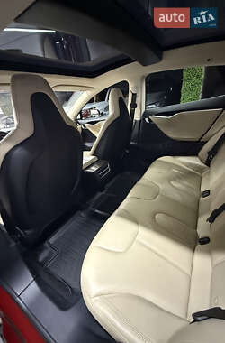 Лифтбек Tesla Model S 2014 в 