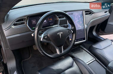 Лифтбек Tesla Model S 2017 в 