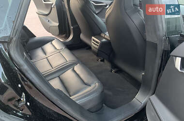 Лифтбек Tesla Model S 2017 в 