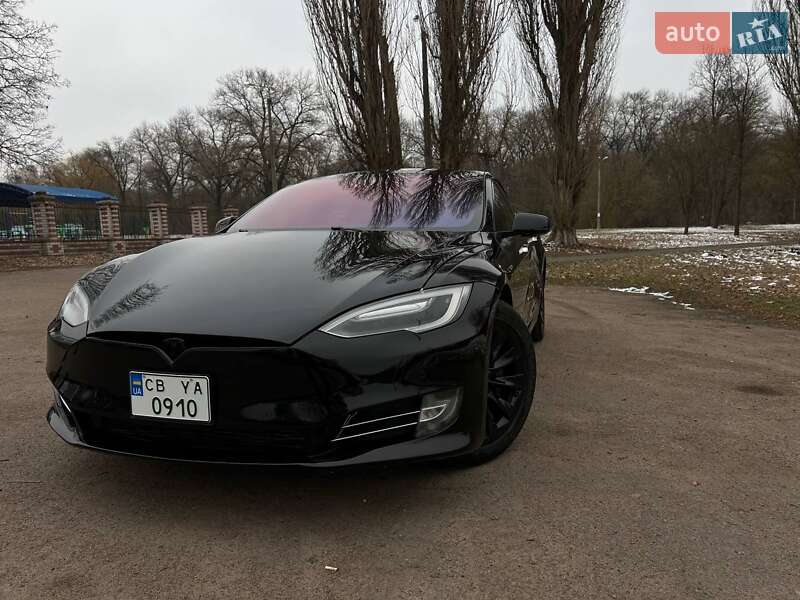 Tesla Model S 2017
