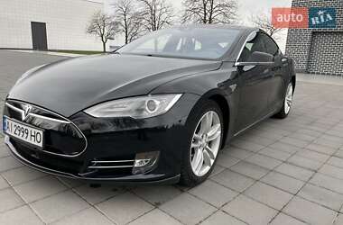 Ліфтбек Tesla Model S 2015 в Києві