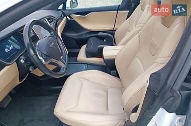 Лифтбек Tesla Model S 2016 в 