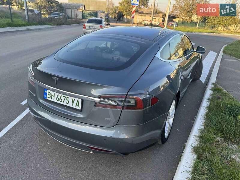 Лифтбек Tesla Model S 2013 в Одессе