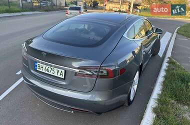 Ліфтбек Tesla Model S 2013 в 